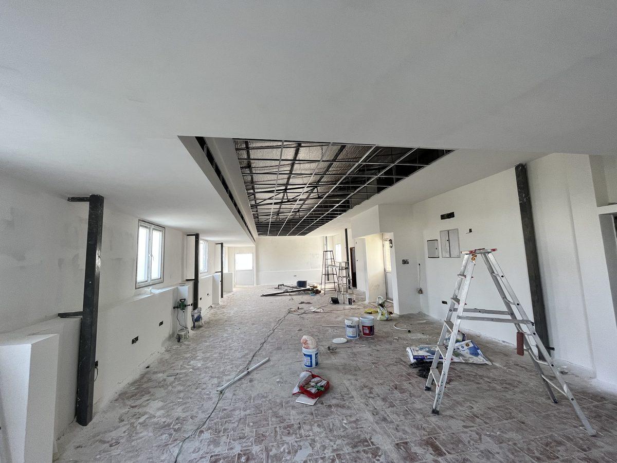 Strip out